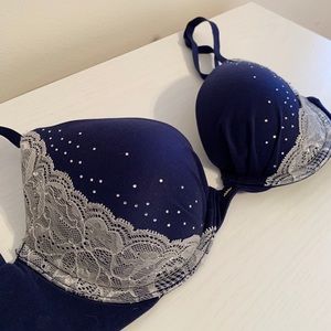 Victoria Secret Bra size 36B